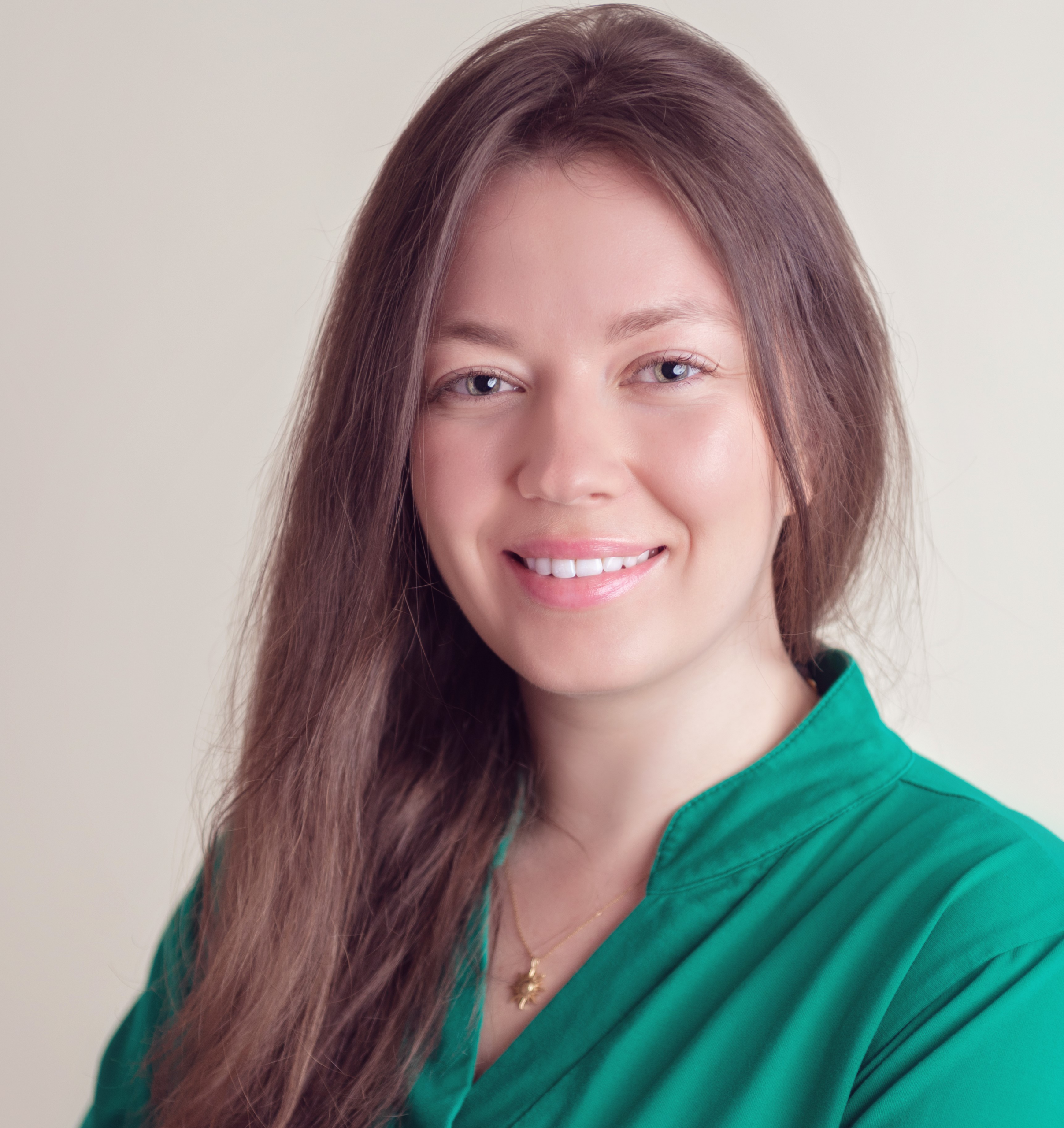 Alumni Spotlight: Iris Yusupov (BA ’16, MA ’18, MBA ’22 )