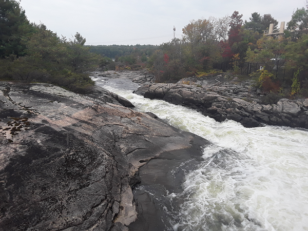 rocks and water flowing between