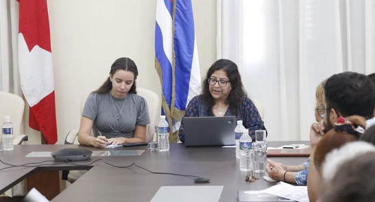 Ranu Basu delivered the keynote address at the XXI International Seminar on Canadian Studies at the University of Havana.