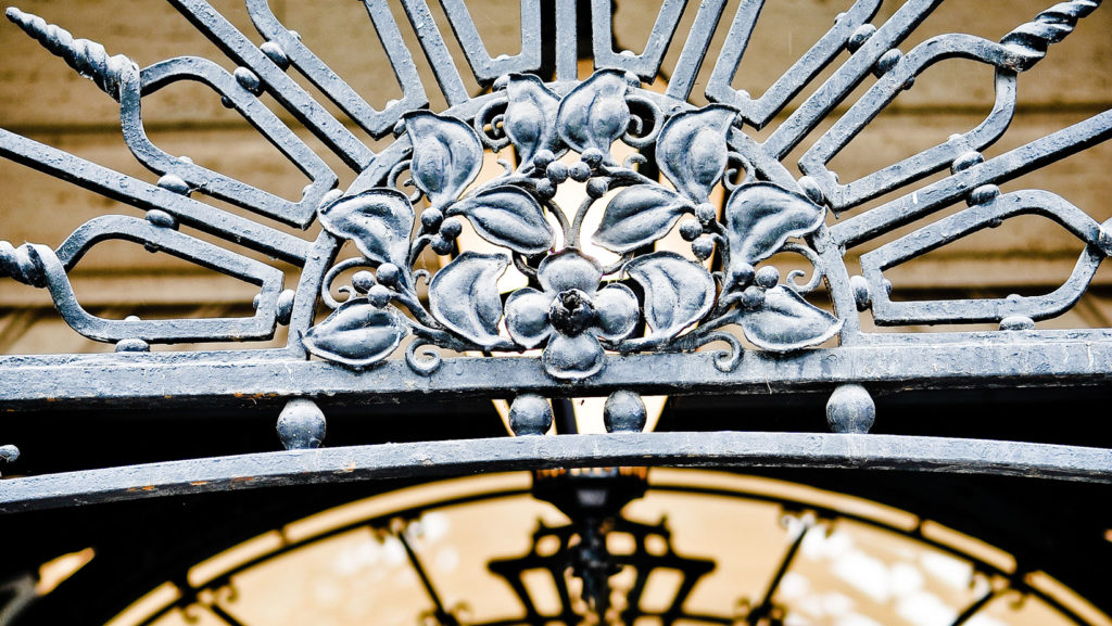 An exterior shot of Glendon Campus.