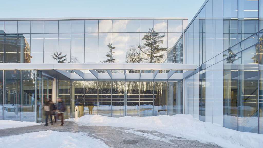 Vue intérieure d’un bâtiment du campus Glendon.