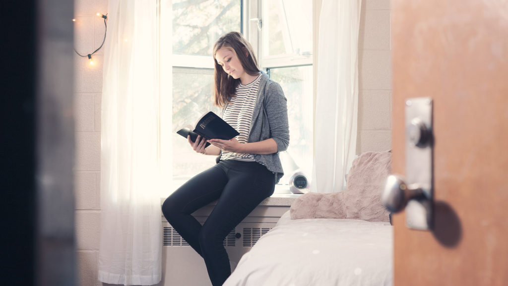 Students on Glendon Campus.