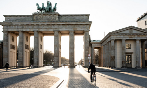 Certificate in German Language brandenburg gate in berlin