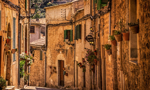 quaint, narrow, traditional spanish town street