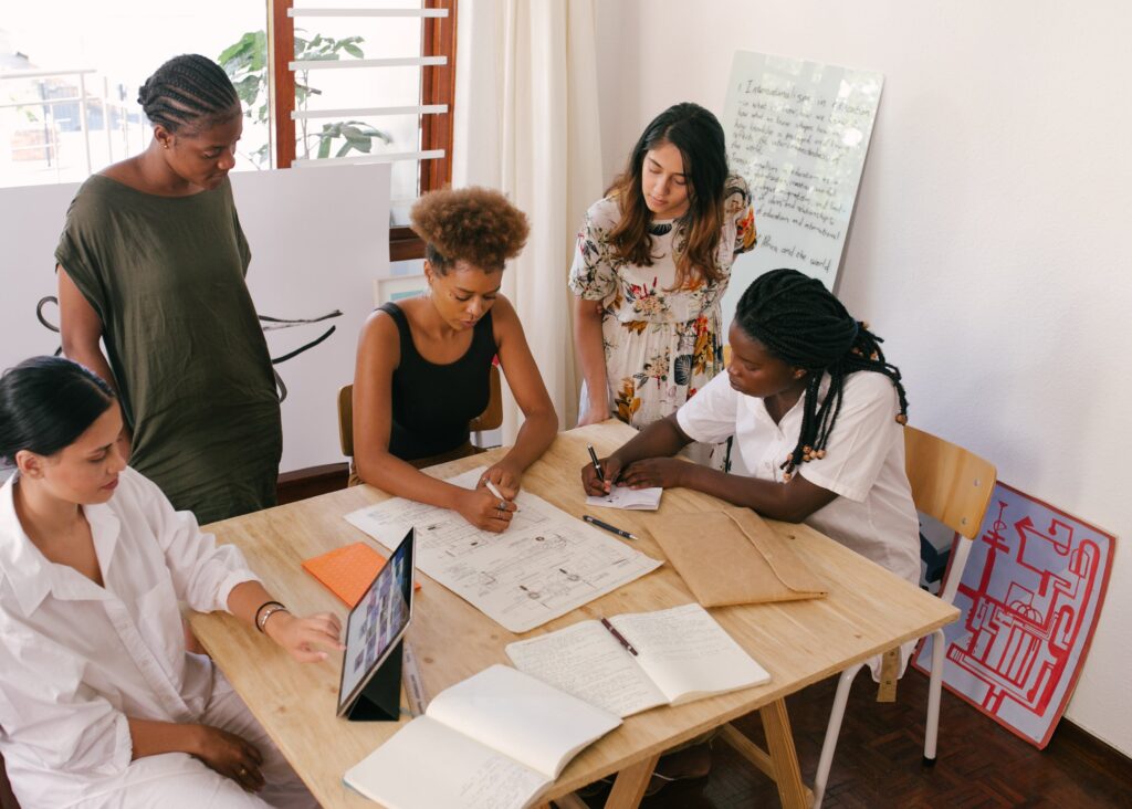 A group of students working at the desk